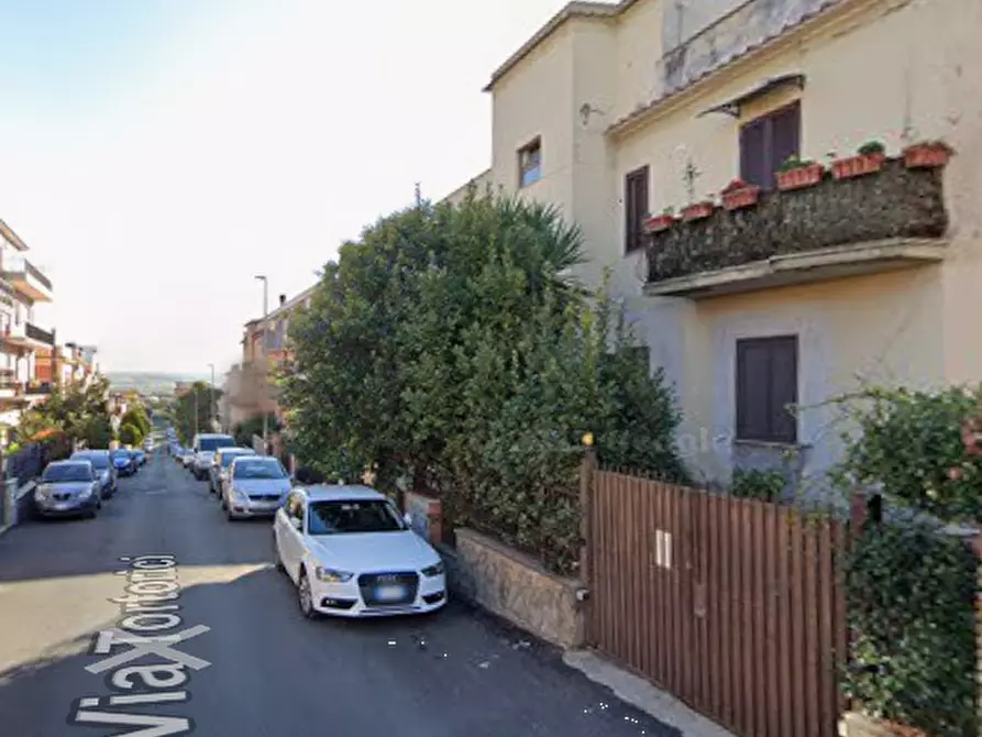 Immagine 16 di Appartamento in vendita  in Via Tortorici a Roma
