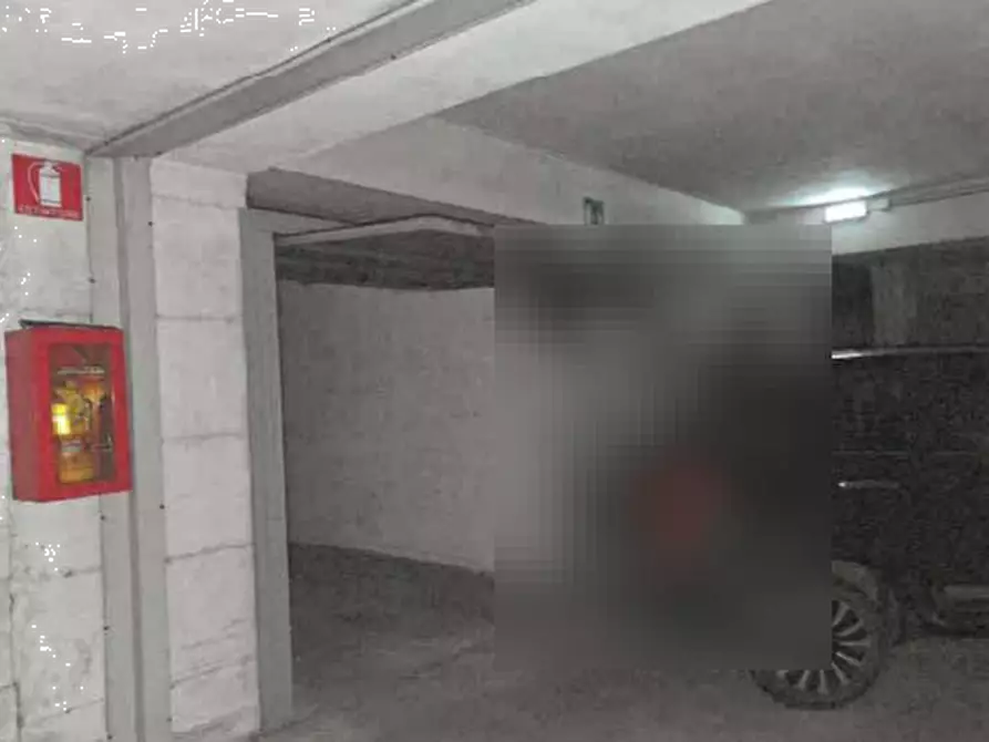 Immagine 3 di Garage in vendita  in Via Peschiera a Feltre