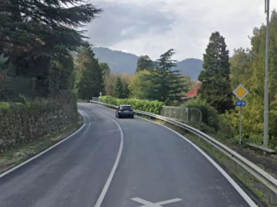 Immagine 13 di Negozio in vendita  in Via Garibaldi  a Monasterolo Del Castello