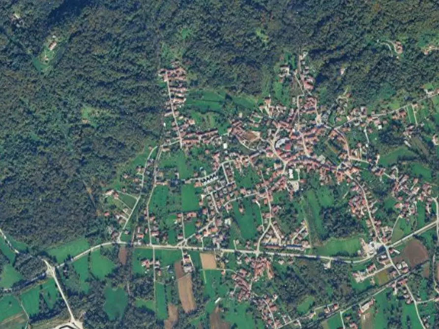 Immagine 17 di Porzione di casa in vendita  in Via Toffoli a Fanna