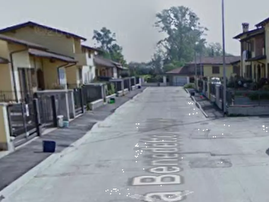 Immagine 2 di Appartamento in vendita  in Via Benedetto Croce a Castiraga Vidardo