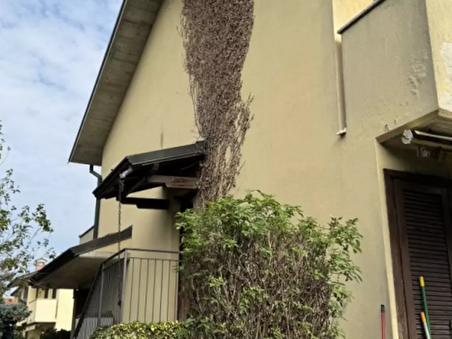 Immagine 3 di Porzione di villa in vendita  in Via Tulipani a Sordio