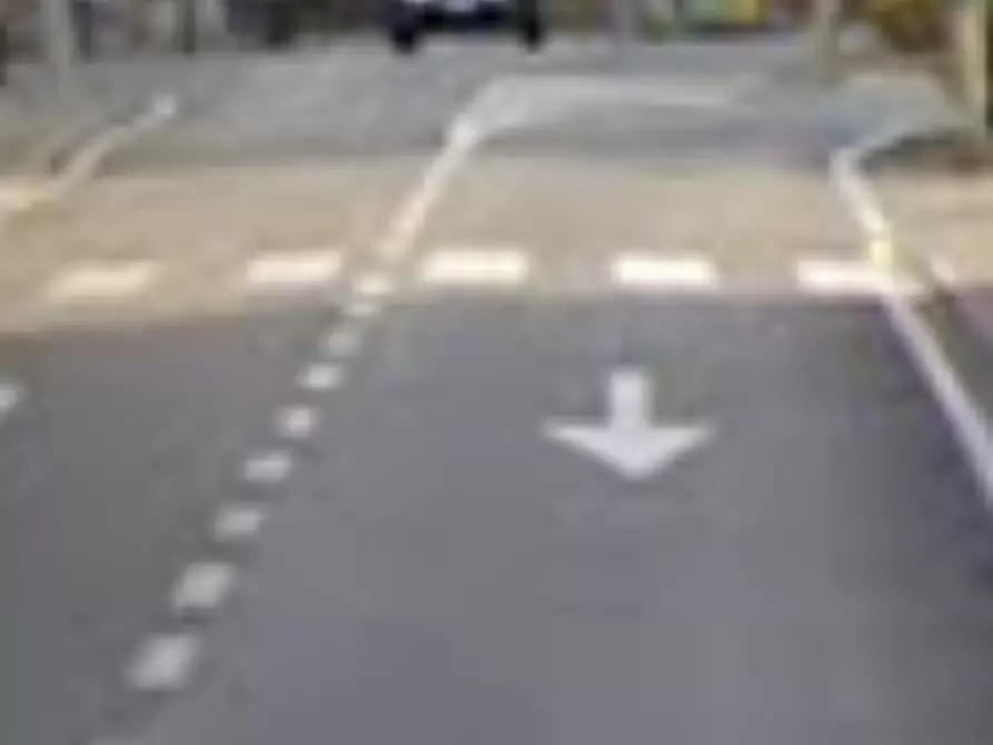 Immagine 10 di Negozio in vendita  in Via Francesco Fenzi a Conegliano