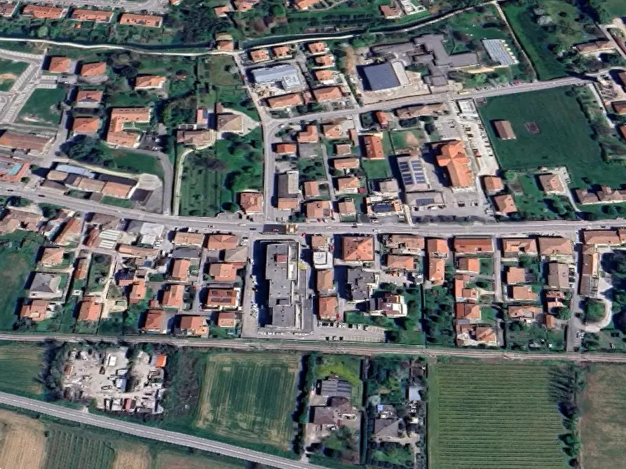 Immagine 5 di Appartamento in vendita  in via Feltrina Centro a Montebelluna