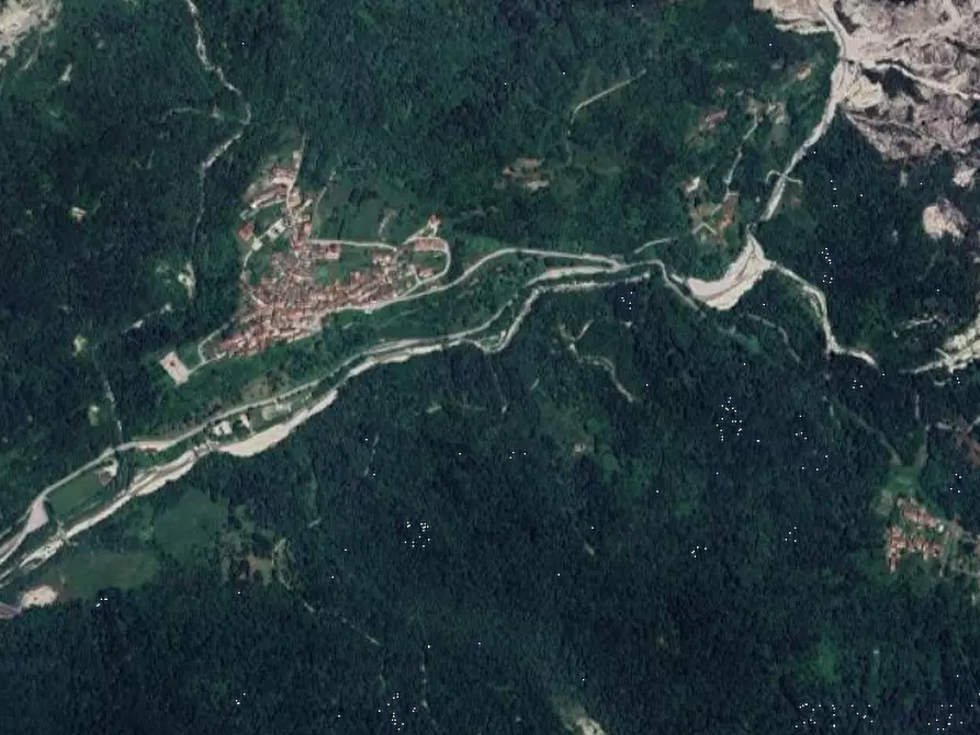 Immagine 3 di Appartamento in vendita  in Via Piazzetta Cesare Battisti a Barcis