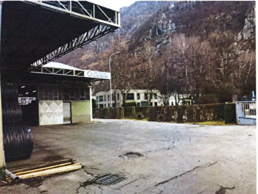 Immagine 1 di Capannone industriale in vendita  in Via Provinciale a Ballabio