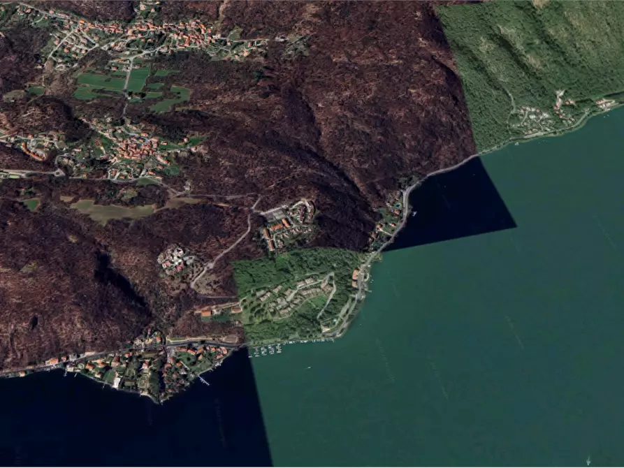 Immagine 8 di Appartamento in vendita  in Via Casamora a Porto Ceresio