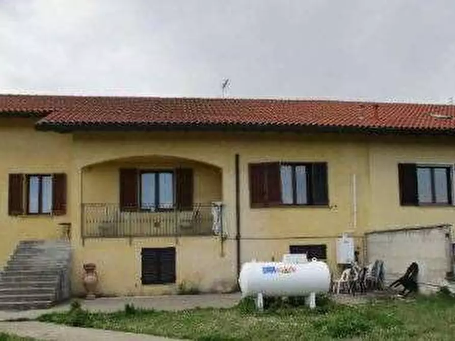Immagine 1 di Porzione di casa in vendita  in strada vicinale del Barco a Ossona