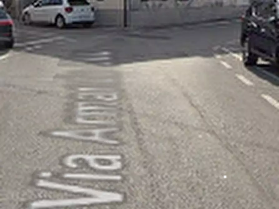 Immagine 5 di Magazzino in vendita  in  Piazza Regina Margherita a Spilimbergo