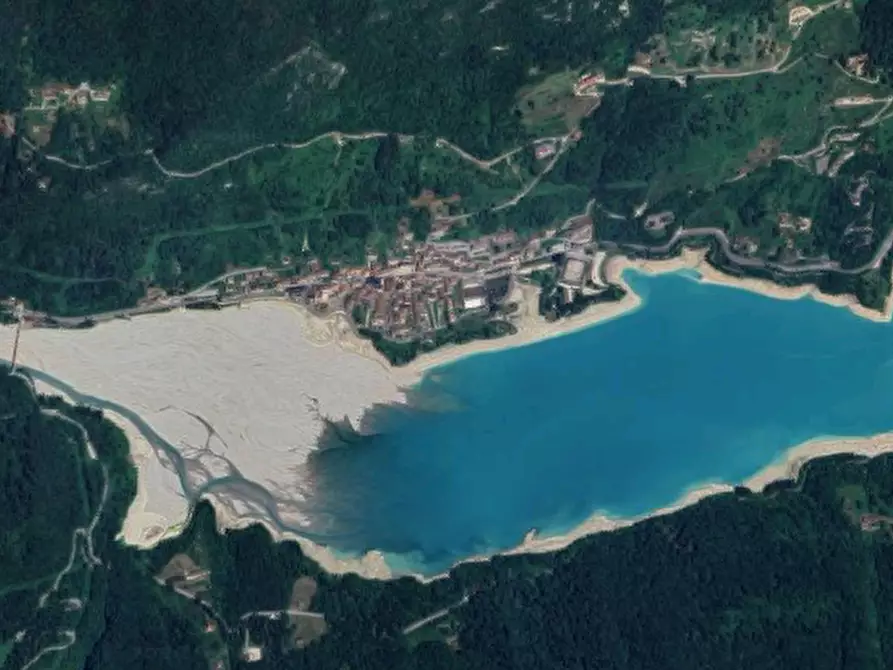 Immagine 11 di Appartamento in vendita  in Via Piazzetta Cesare Battisti a Barcis