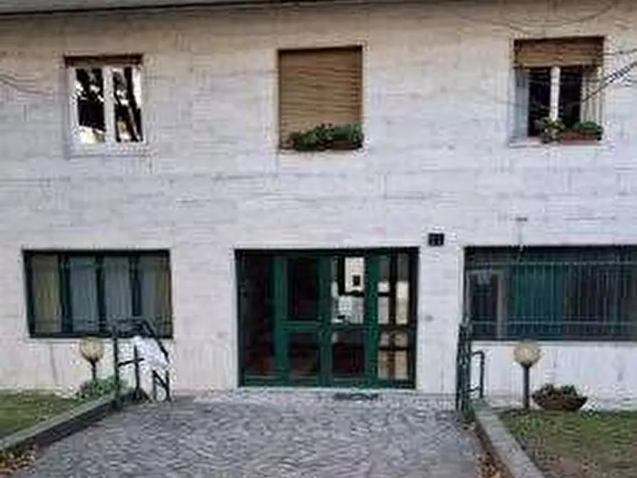 Immagine 3 di Appartamento in vendita  in Via Monti Sabini a Milano