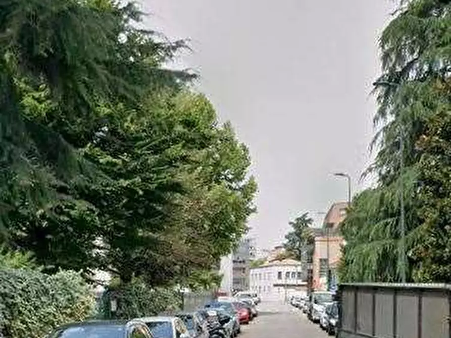 Immagine 11 di Appartamento in vendita  in Via Monti Sabini a Milano