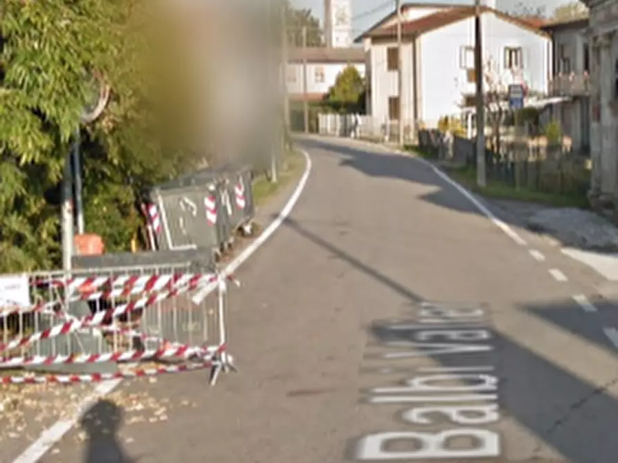 Immagine 9 di Negozio in vendita  in Via Balbi Vallier a Rovigo