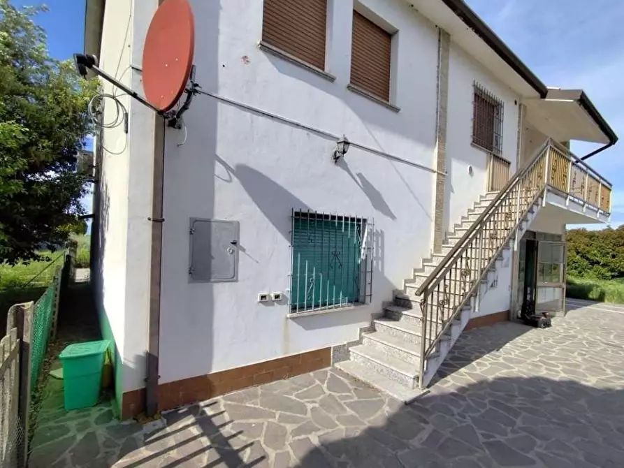 Immagine 2 di Porzione di villa in vendita  in Strada Bonaglia a Jolanda Di Savoia