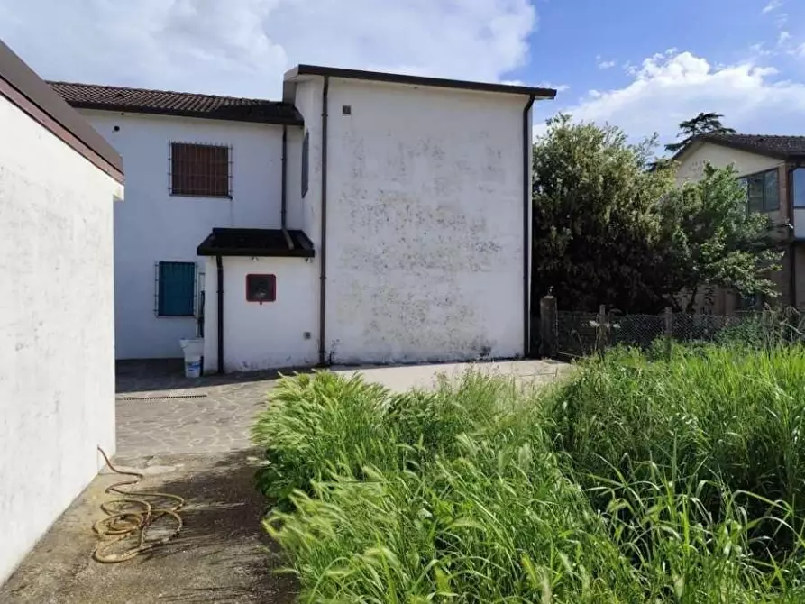 Immagine 6 di Porzione di villa in vendita  in Strada Bonaglia a Jolanda Di Savoia
