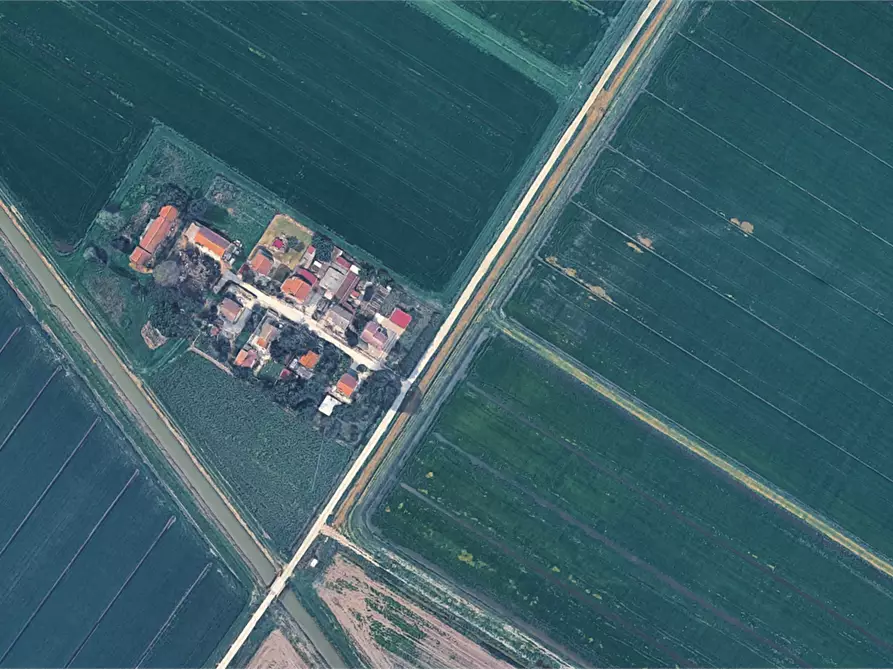 Immagine 13 di Porzione di villa in vendita  in Strada Bonaglia a Jolanda Di Savoia