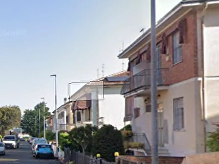 Immagine 8 di Appartamento in vendita  in Via Walter Magri a Ferrara