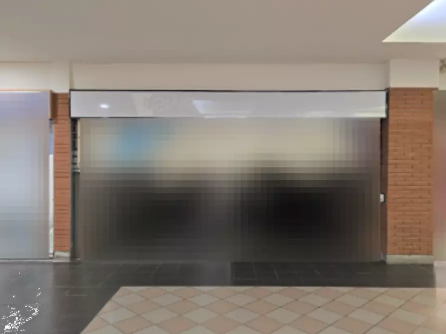 Immagine 1 di Negozio in vendita  in Via Orlando Scavazza a Giacciano Con Baruchella