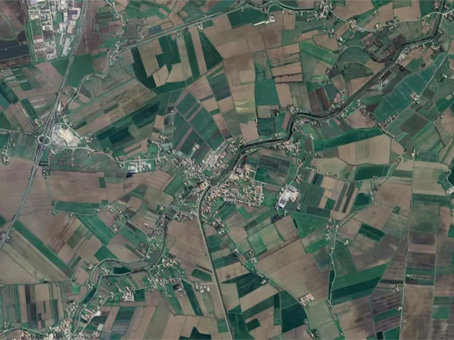 Immagine 7 di Negozio in vendita  in Via Orlando Scavazza a Giacciano Con Baruchella