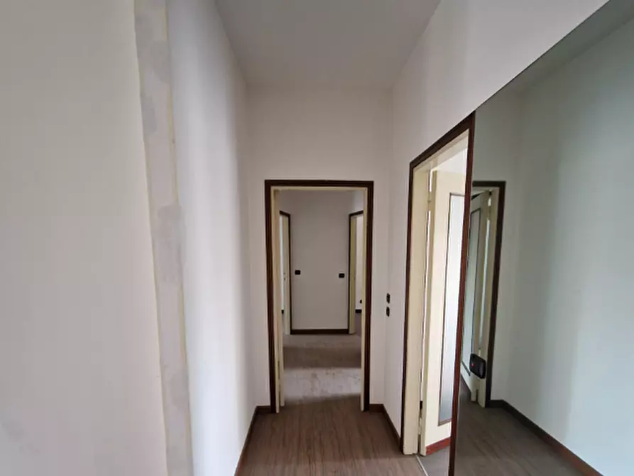 Immagine 15 di Appartamento in vendita  in Via Giuseppe Mazzini a Bergamo