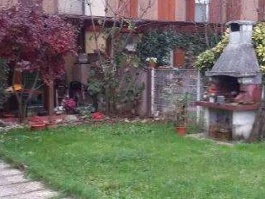 Immagine 4 di Villetta a schiera in vendita  in Via Dante Alighieri a Cesate