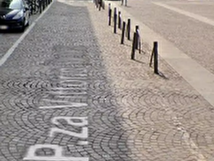 Immagine 5 di Appartamento in vendita  in Piazza Vittorio Veneto a Forno Canavese