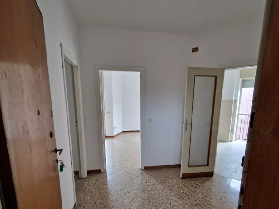 Immagine 3 di Appartamento in vendita  in Via Giuseppe Mazzini a Bergamo