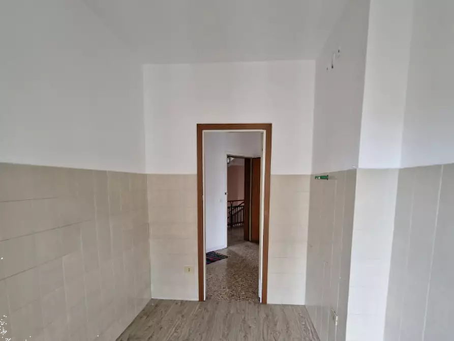 Immagine 10 di Appartamento in vendita  in Via Giuseppe Mazzini a Bergamo