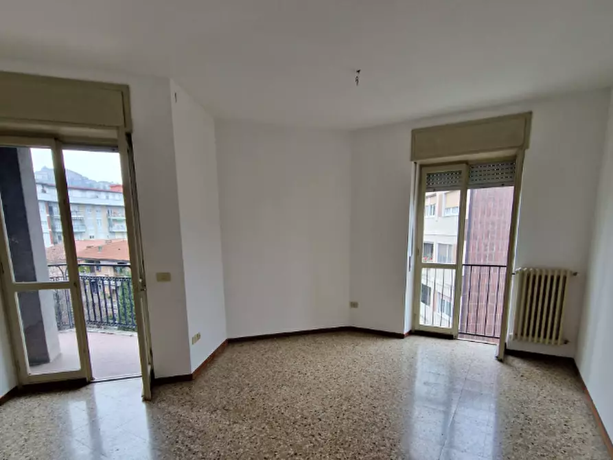 Immagine 11 di Appartamento in vendita  in Via Giuseppe Mazzini a Bergamo