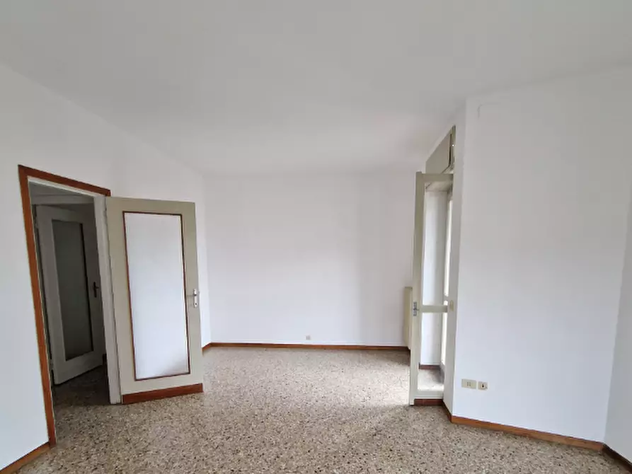 Immagine 12 di Appartamento in vendita  in Via Giuseppe Mazzini a Bergamo