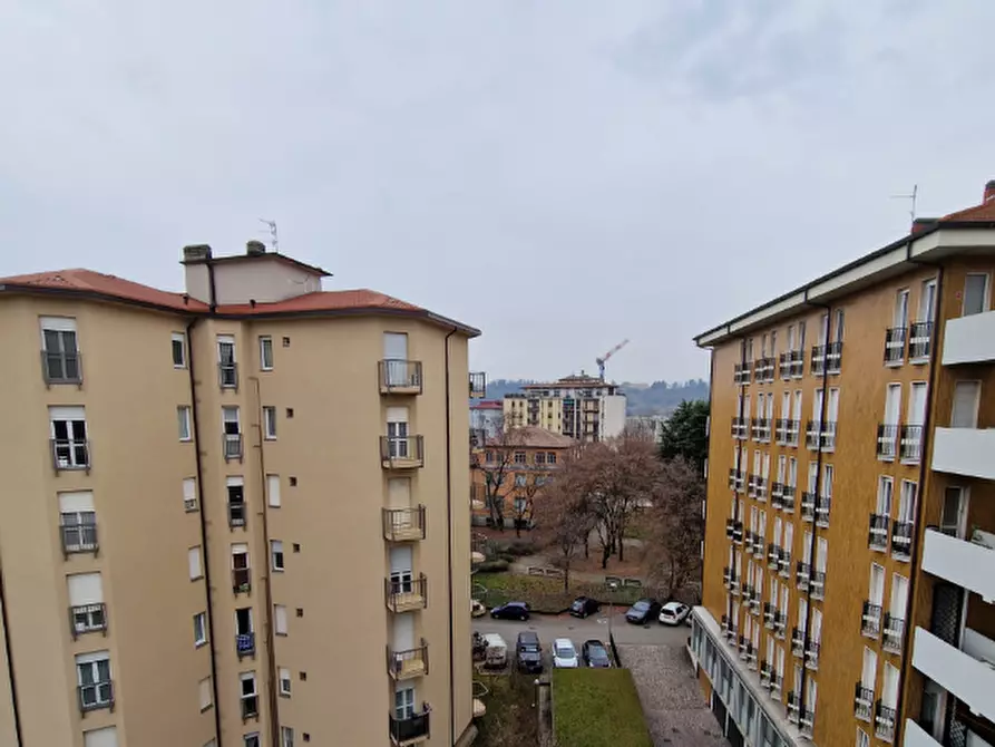 Immagine 7 di Appartamento in vendita  in Via Giuseppe Mazzini a Bergamo