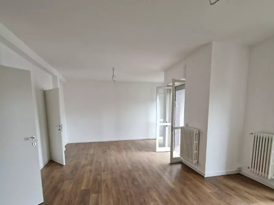 Immagine 13 di Appartamento in vendita  in Via Giuseppe Mazzini a Bergamo