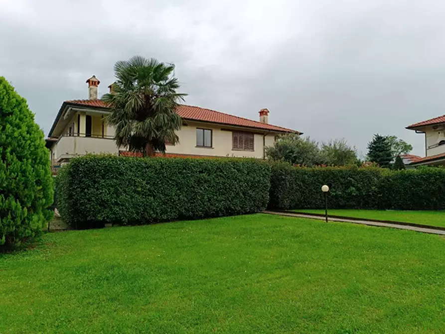 Immagine 3 di Appartamento in vendita  in Via Aldo Moro  a Inveruno