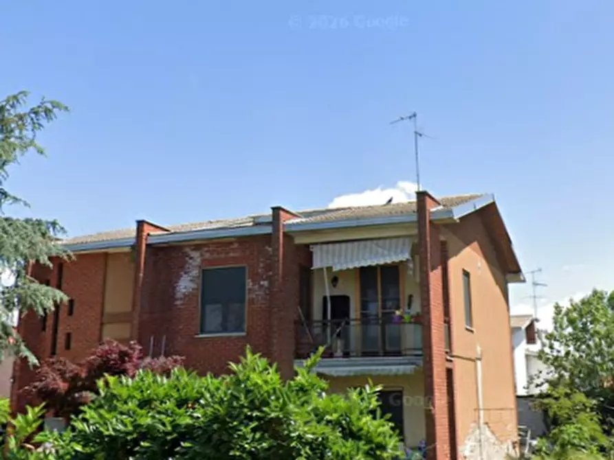 Immagine 1 di Porzione di villa in vendita  in Viale Francia a Palestro