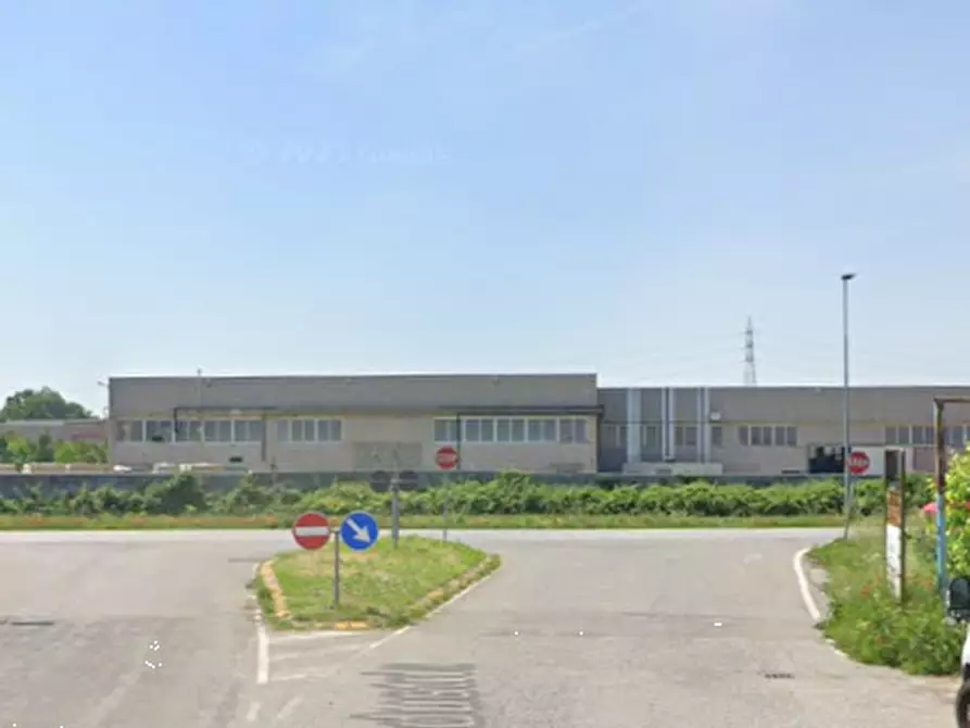 Immagine 6 di Laboratorio in vendita  in Via dell' Industria a Pizzighettone