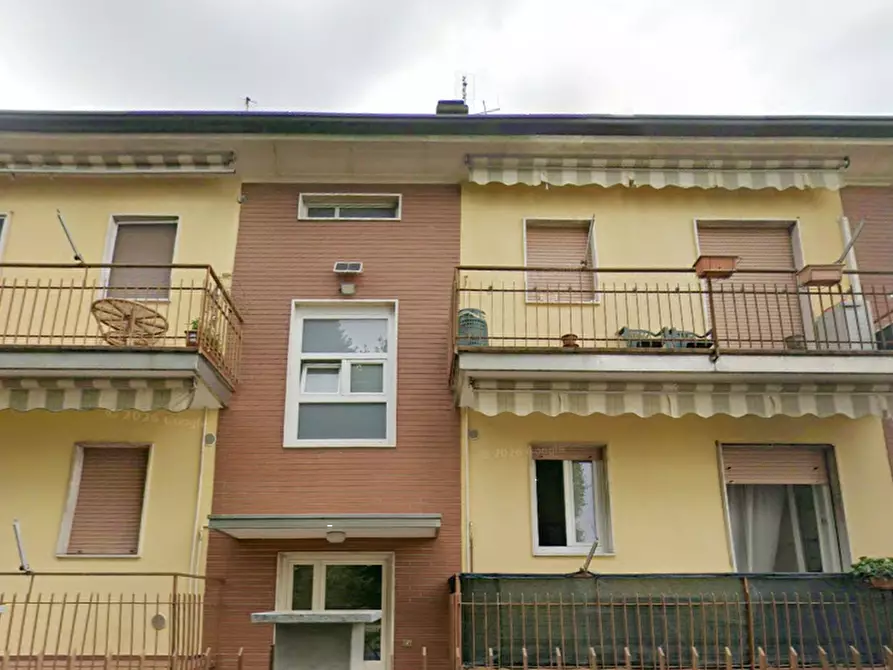 Immagine 5 di Appartamento in vendita  in Via Cesare Cantu a Busto Arsizio