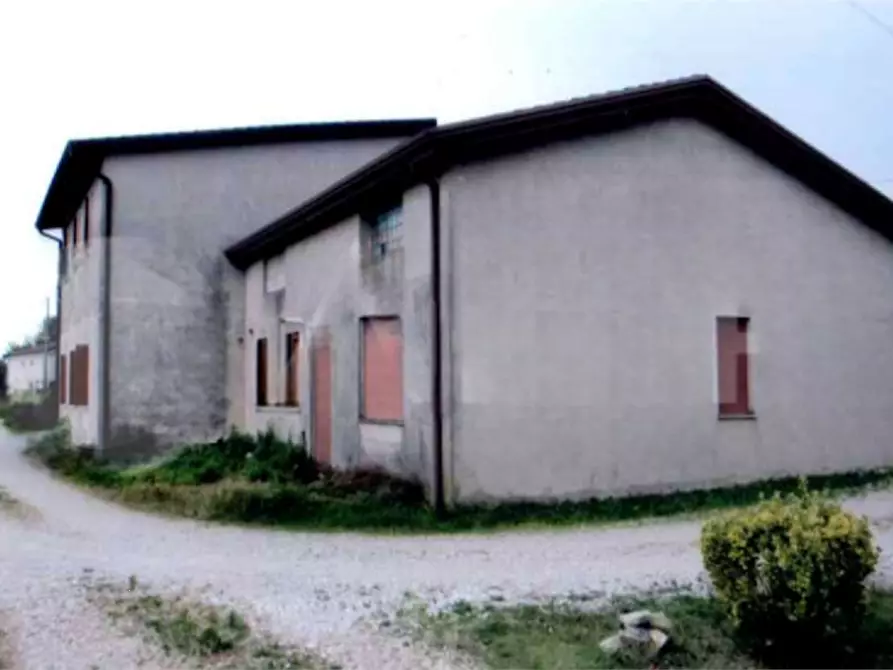 Immagine 3 di Porzione di casa in vendita  in Via Trento e Trieste  a Grantorto