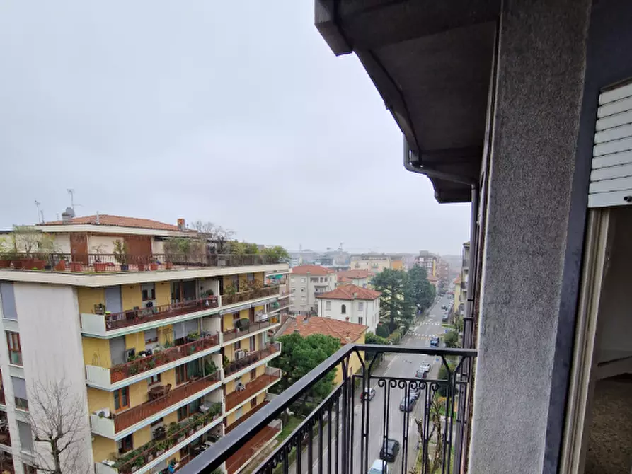 Immagine 7 di Appartamento in vendita  in Via Giuseppe Mazzini a Bergamo