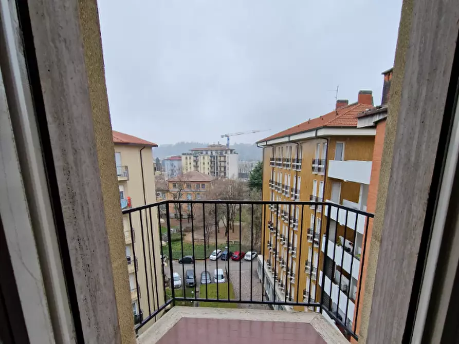 Immagine 9 di Appartamento in vendita  in Via Giuseppe Mazzini a Bergamo