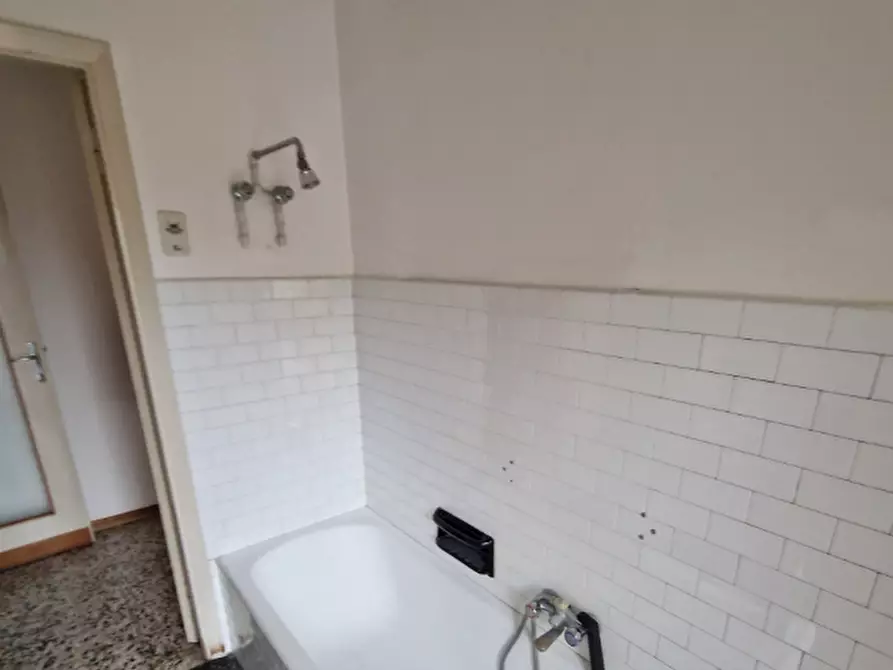 Immagine 10 di Appartamento in vendita  in Via Giuseppe Mazzini a Bergamo