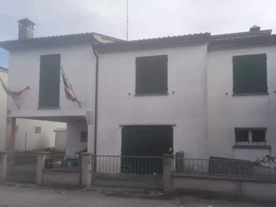 Immagine 2 di Casa indipendente in vendita  in Via Argine Lamone  a Bagnacavallo