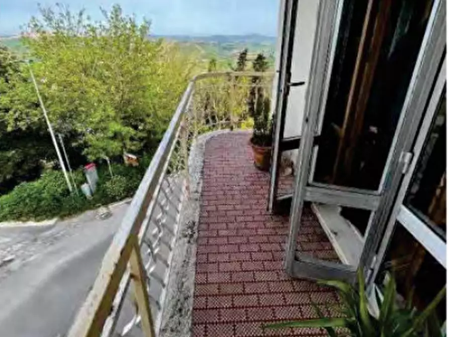 Immagine 3 di Appartamento in vendita  in Via Marco Polo a Monte Urano
