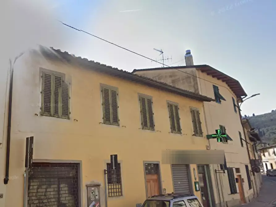 Immagine 5 di Negozio in vendita  in Via Aretina a Fiesole