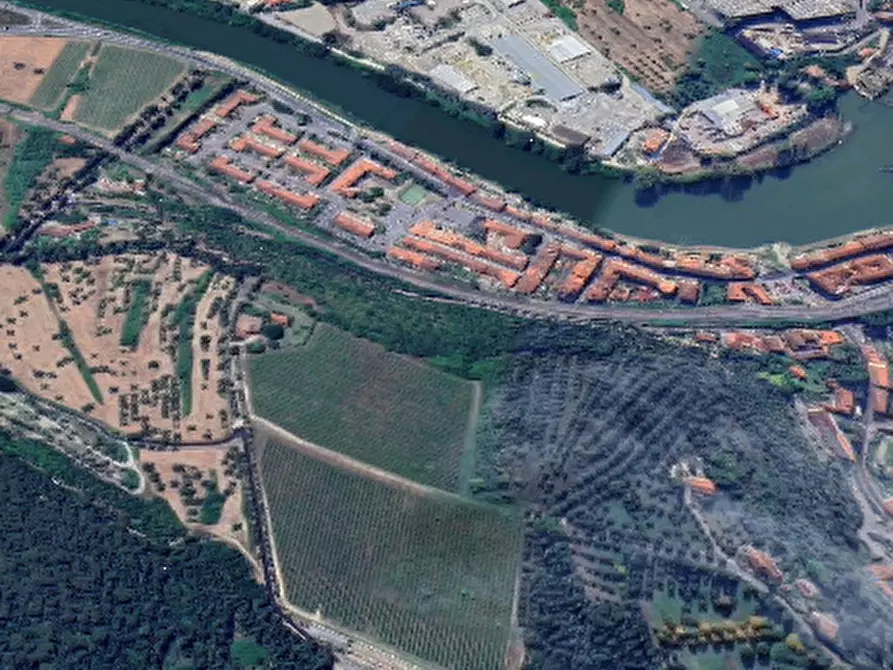 Immagine 16 di Negozio in vendita  in Via Aretina a Fiesole