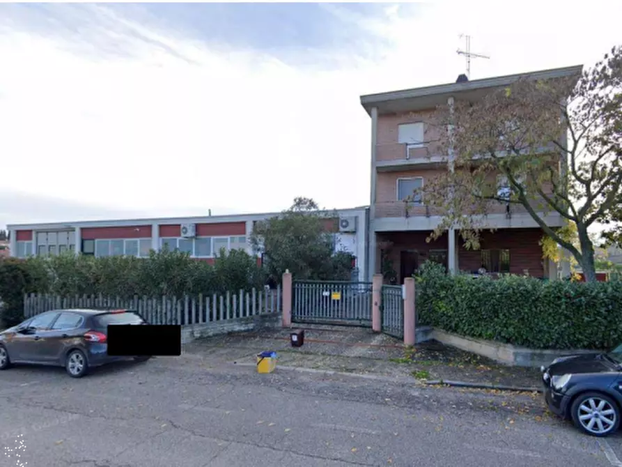 Immagine 1 di Magazzino in vendita  in Via Dolomiti a Montegranaro