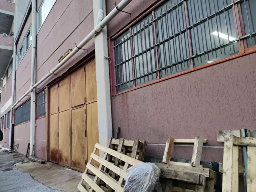 Immagine 12 di Magazzino in vendita  in Via Dolomiti a Montegranaro
