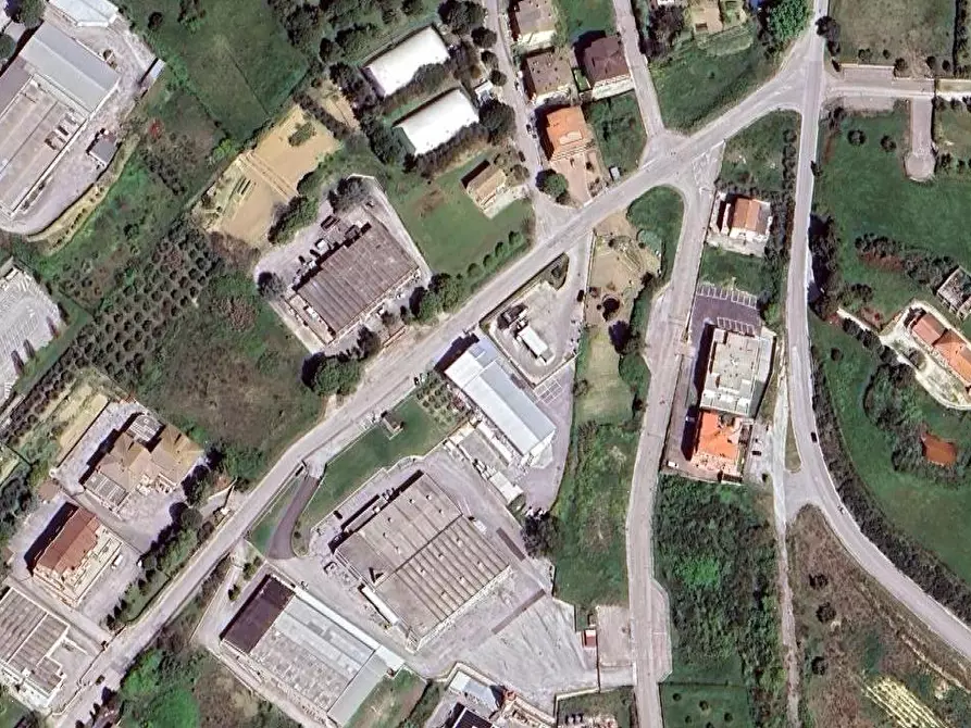 Immagine 24 di Magazzino in vendita  in Via Dolomiti a Montegranaro
