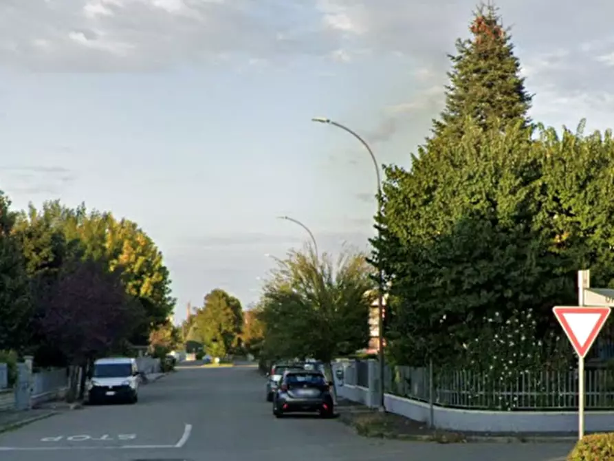 Immagine 9 di Villa in vendita  in Via Pescara  a Piacenza