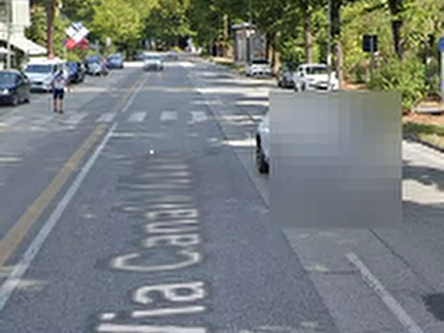 Immagine 9 di Negozio in vendita  in Via Canale Albani a Fano