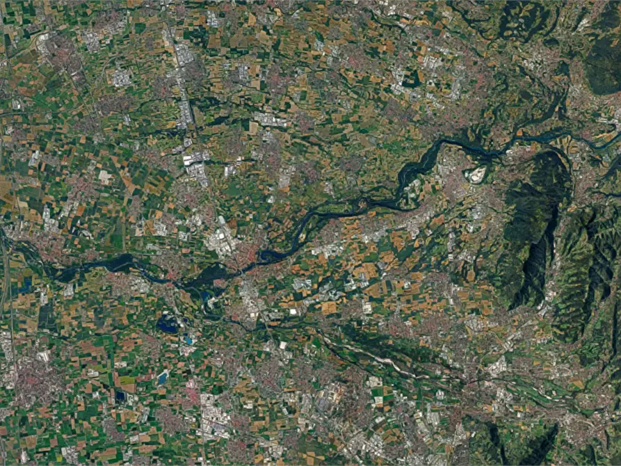 Immagine 10 di Appartamento in vendita  in Via Carlo Biffi a Trezzo Sull'adda